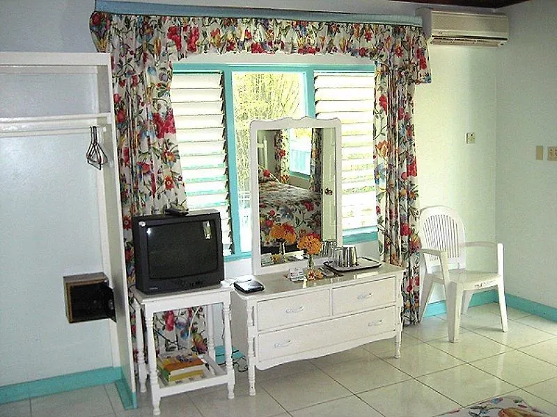 Coral Seas Garden Resort Negril Hotel