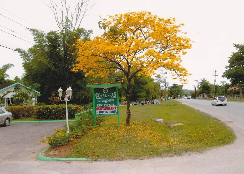 Coral Seas Garden Resort Negril